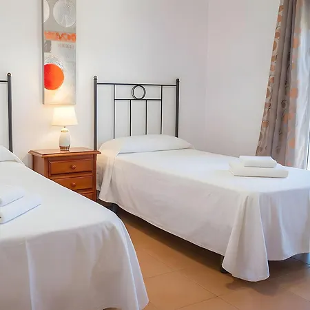 Apartment Exclusivo Con Balcones Aire Acondicionado Garaje Wifi Solo Se Aceptan Familias Y Parejas *