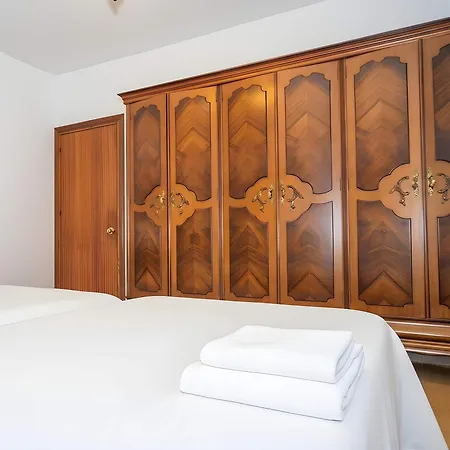 Exclusivo Con Balcones Aire Acondicionado Garaje Wifi Solo Se Aceptan Familias Y Parejas Conil De La Frontera